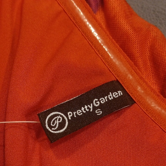 NWT. Pretty Garden Elegant Red and Purple Floral Bodycon Tube Party Dress - Picture 6 of 11